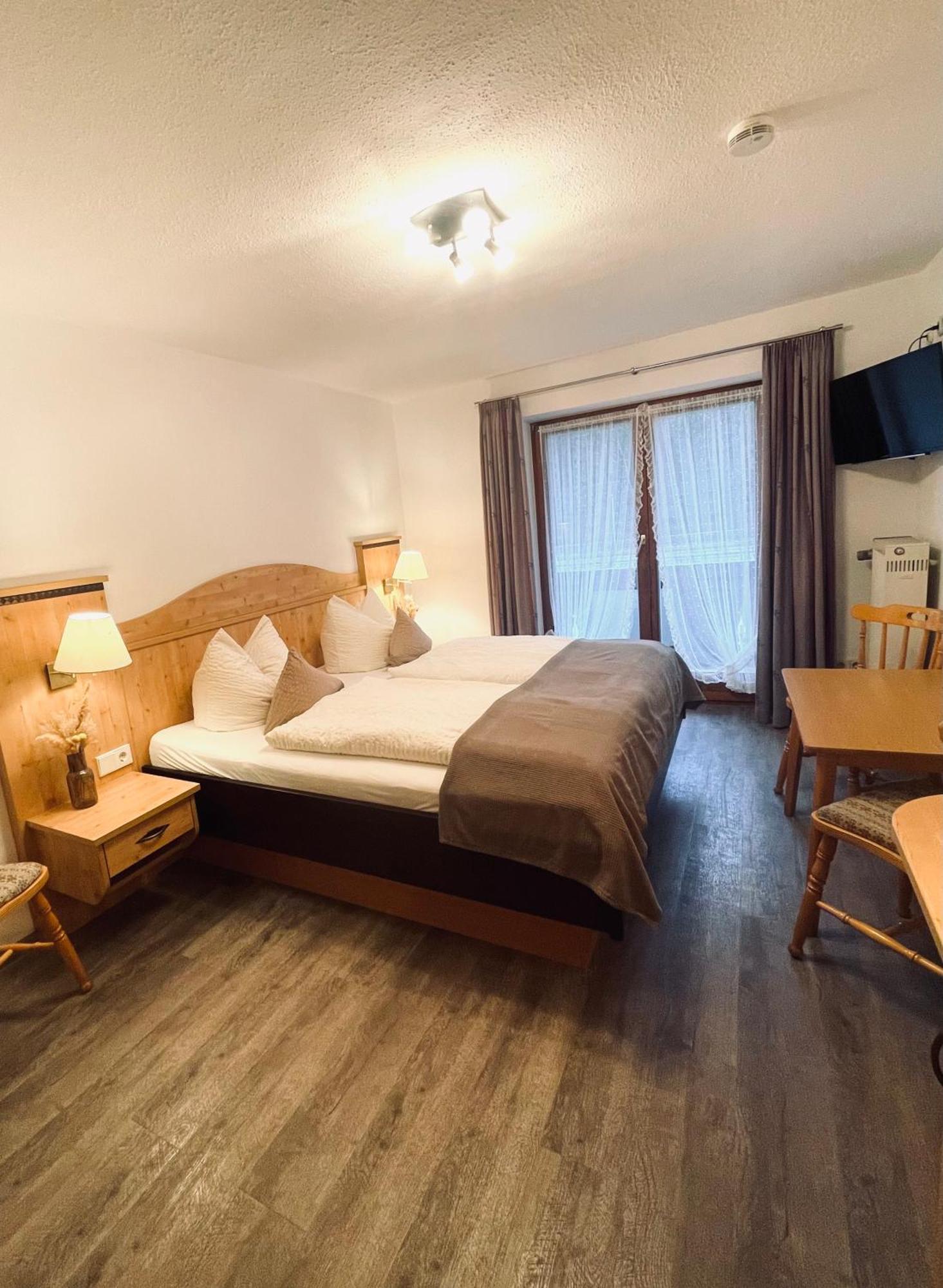 Gaestehaus Achental Берхтесгаден